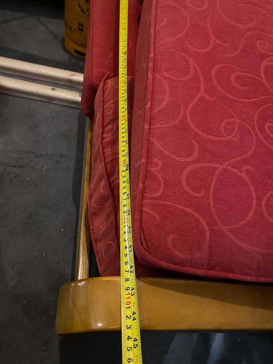 Small Two Seater Settee - Image 4
