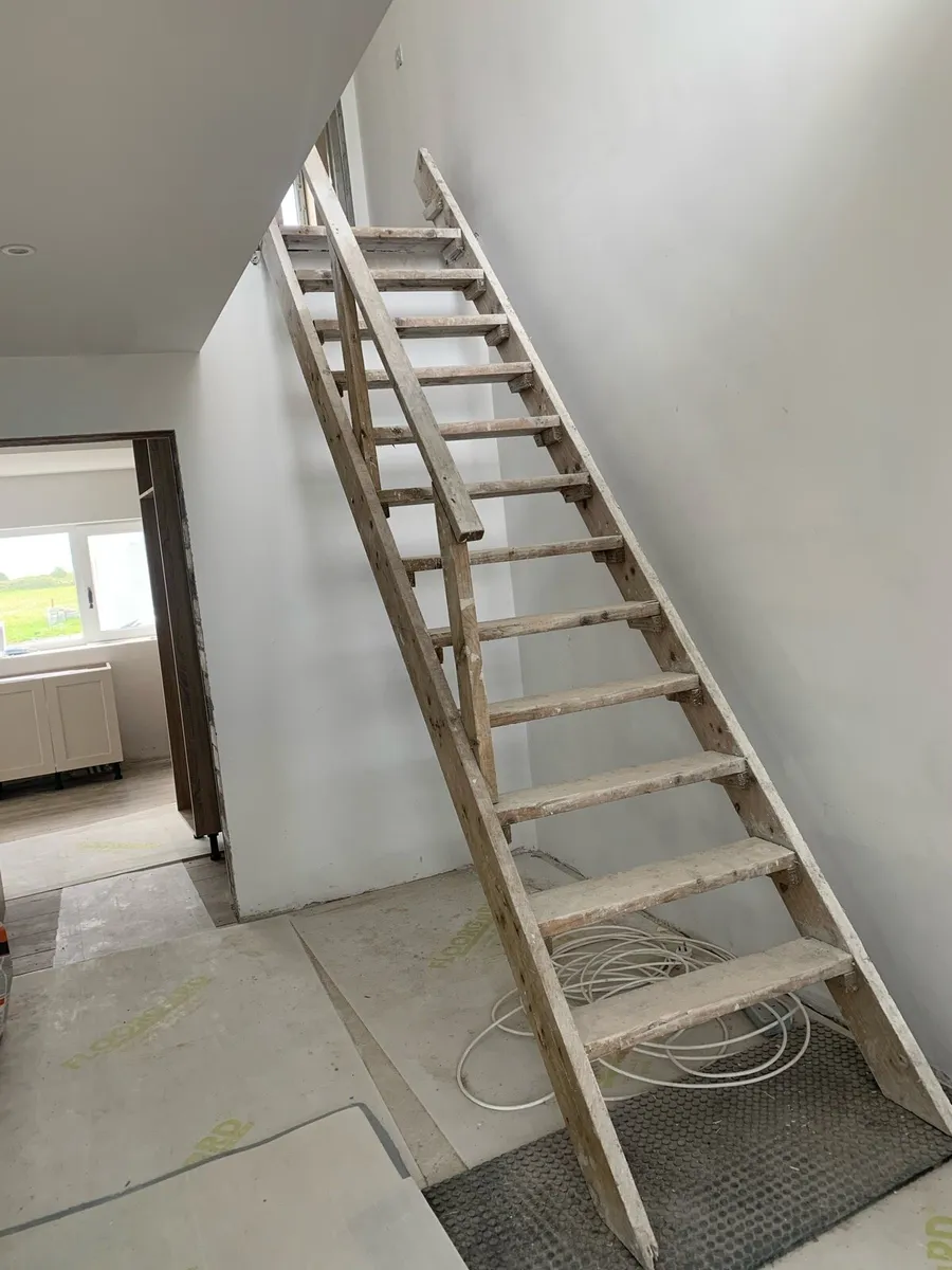 Temporary stairs - Image 1