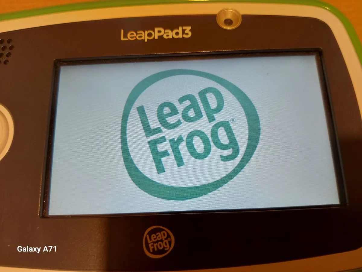 LeapFrog LeapPad3 Kids Learning Tablet - Green - Image 3