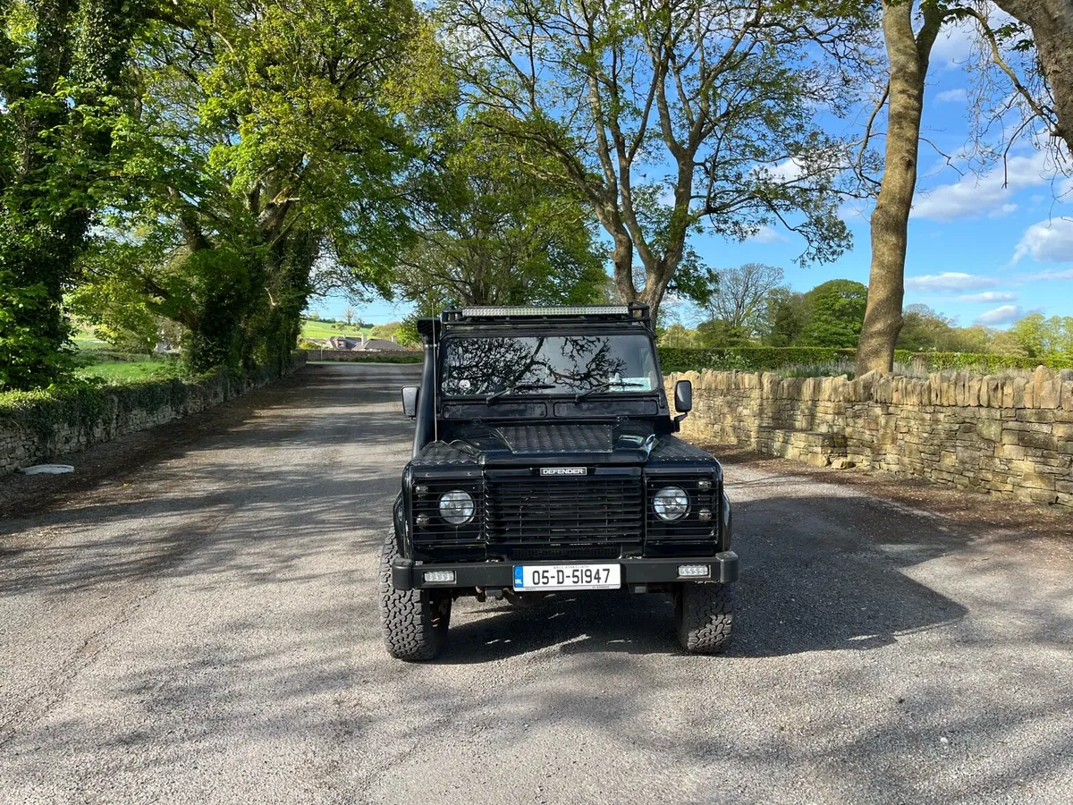 Land Rover Jeep - Image 2