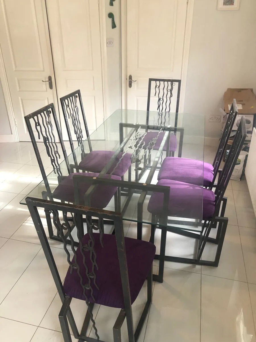 Kitchen  table and 6 chairs - Image 2