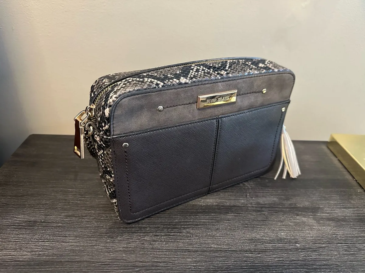 River Island Clutch / Crossbody Bag - Image 4