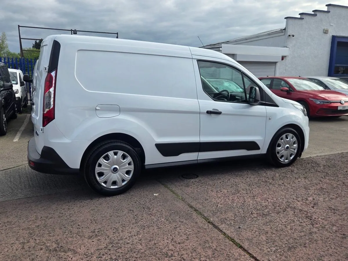 Ford Transit Connect 220 TREND TDCI - Image 3