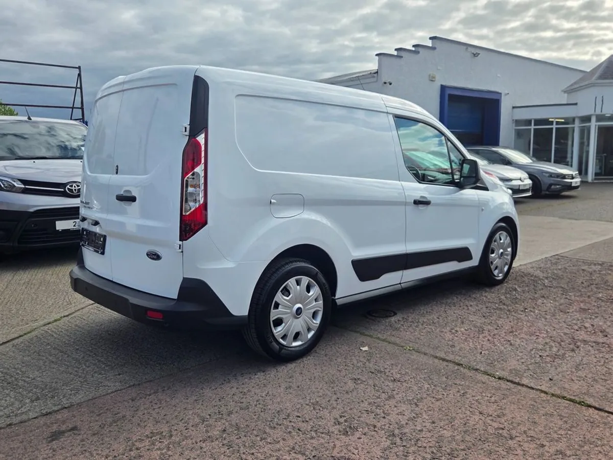 Ford Transit Connect 220 TREND TDCI - Image 4