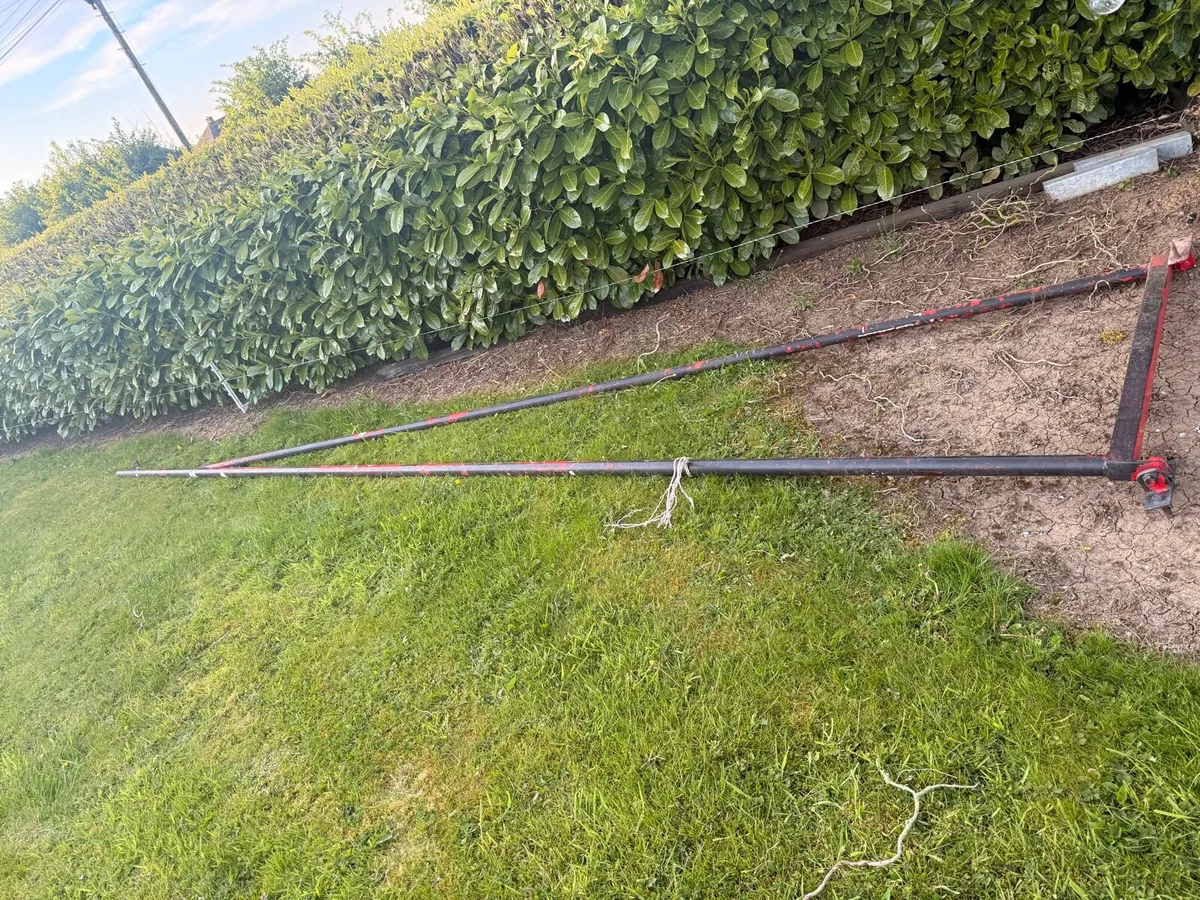 20ft metal safety barrier - Image 1