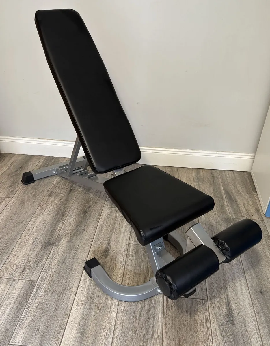 Adjustable Weight Bench – Great Condition - Image 1