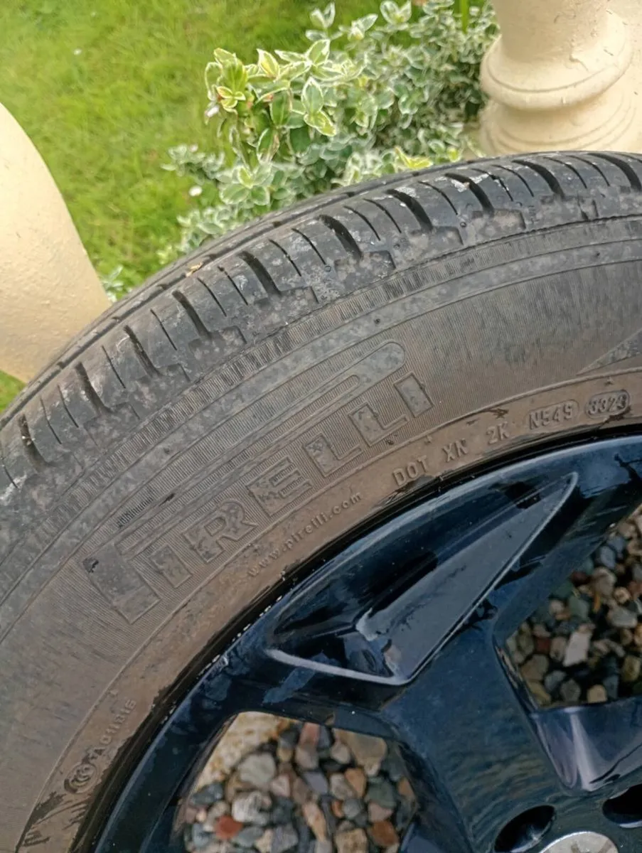Land Rover Range Rover Alloys - Image 4