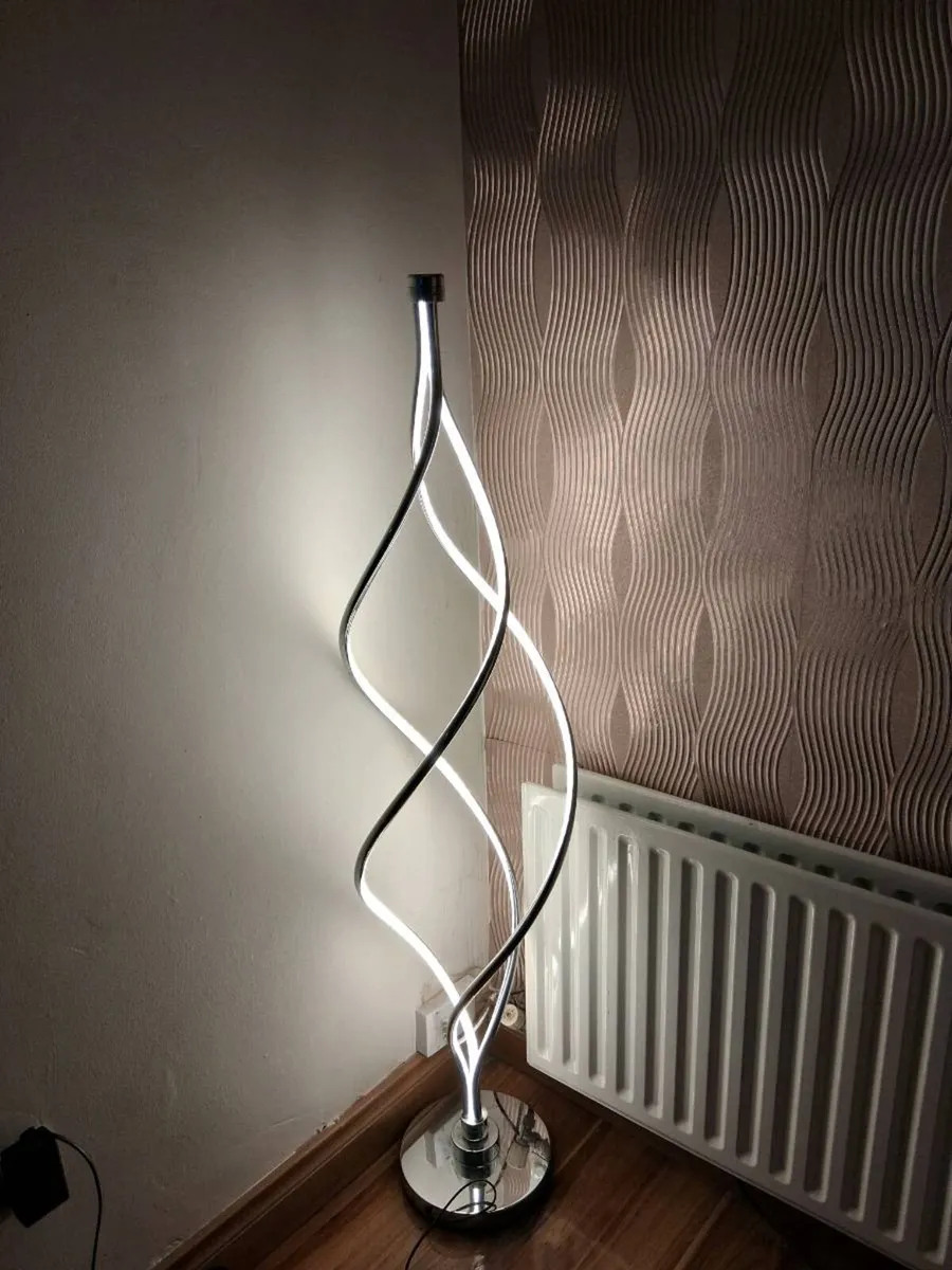 Floor lamp