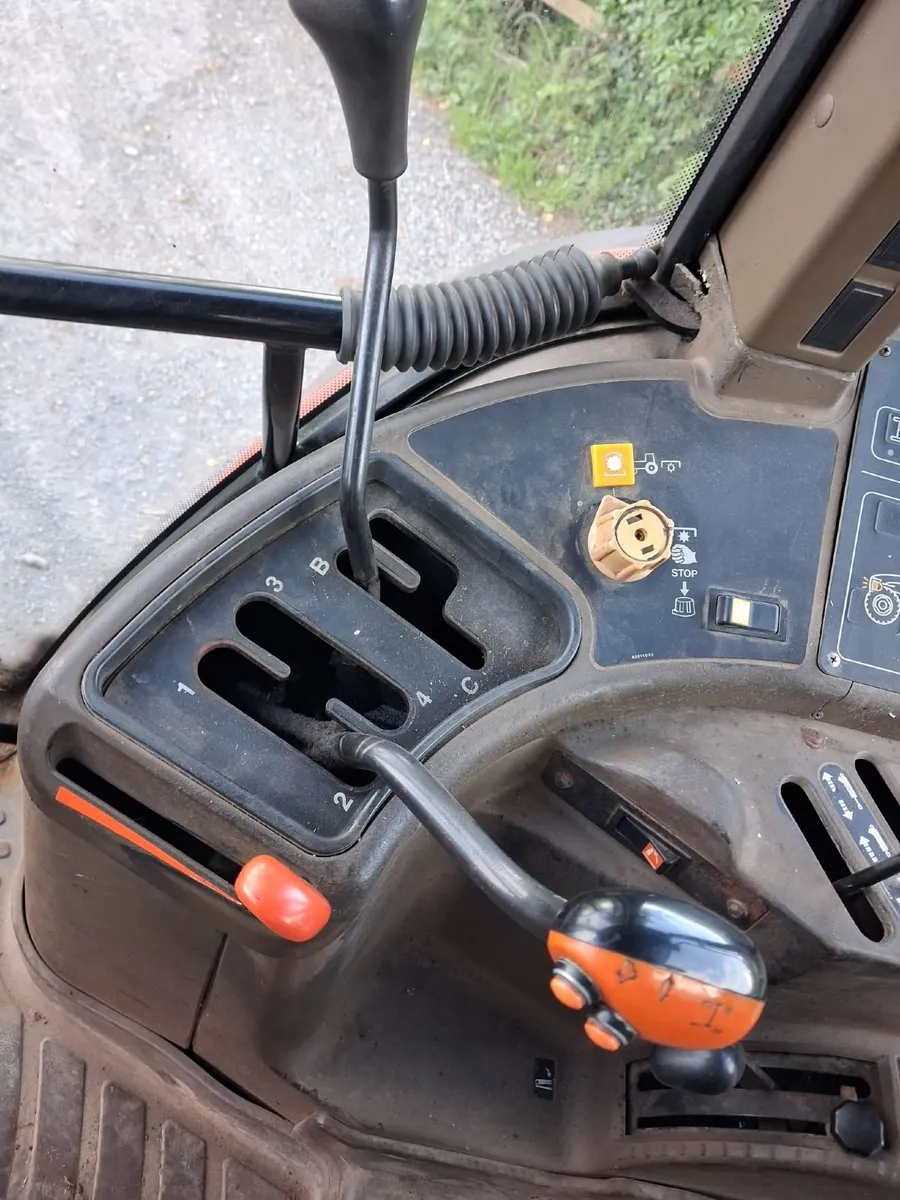 New Holland - Image 3