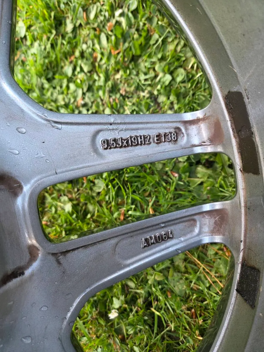Genuine Amg wheels - Image 3