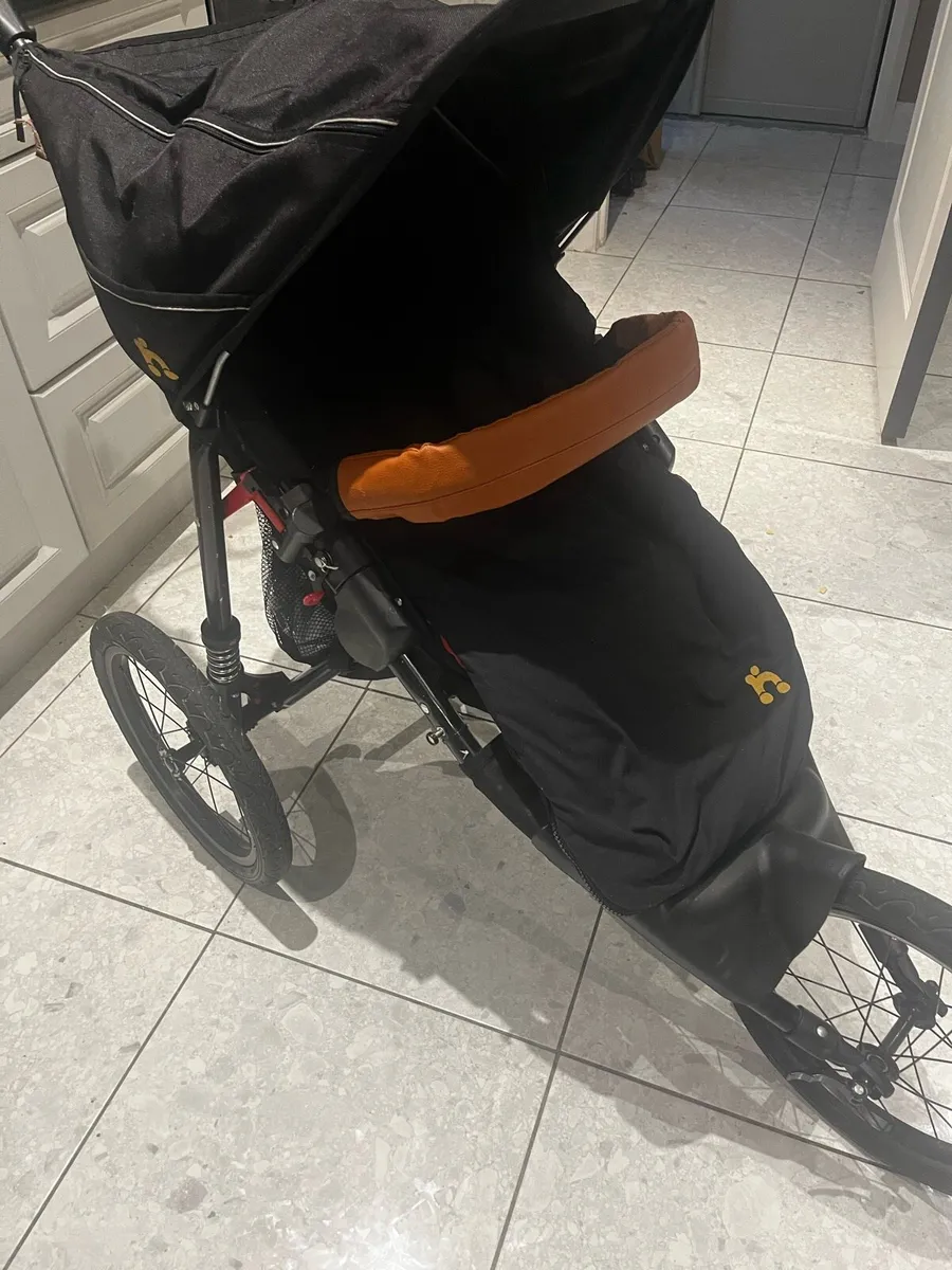 Out n about sport - Image 1