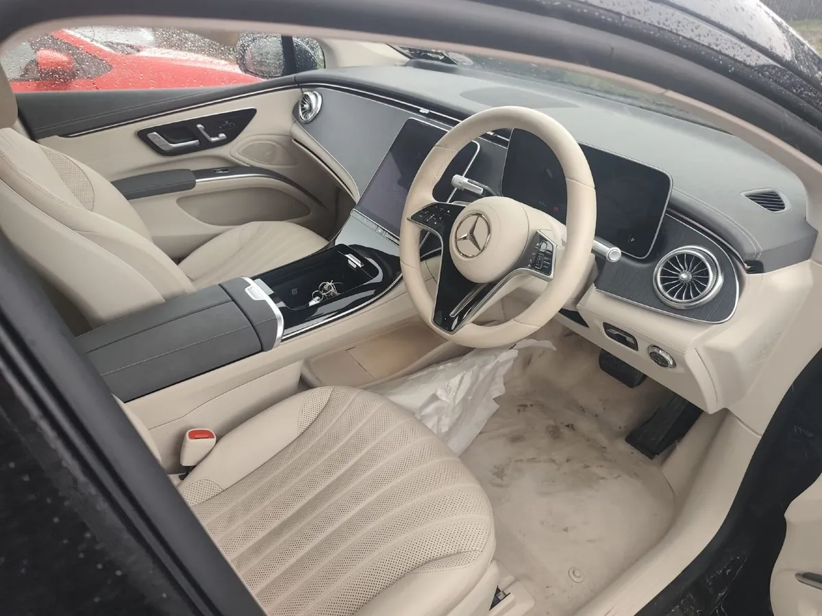 Mercedes Eqs 450+ - Image 1