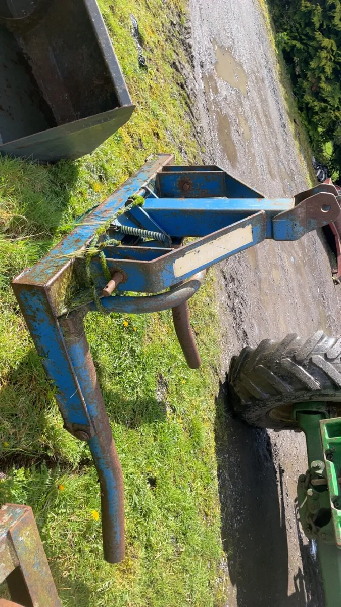 Gibney bale lifter - Image 3