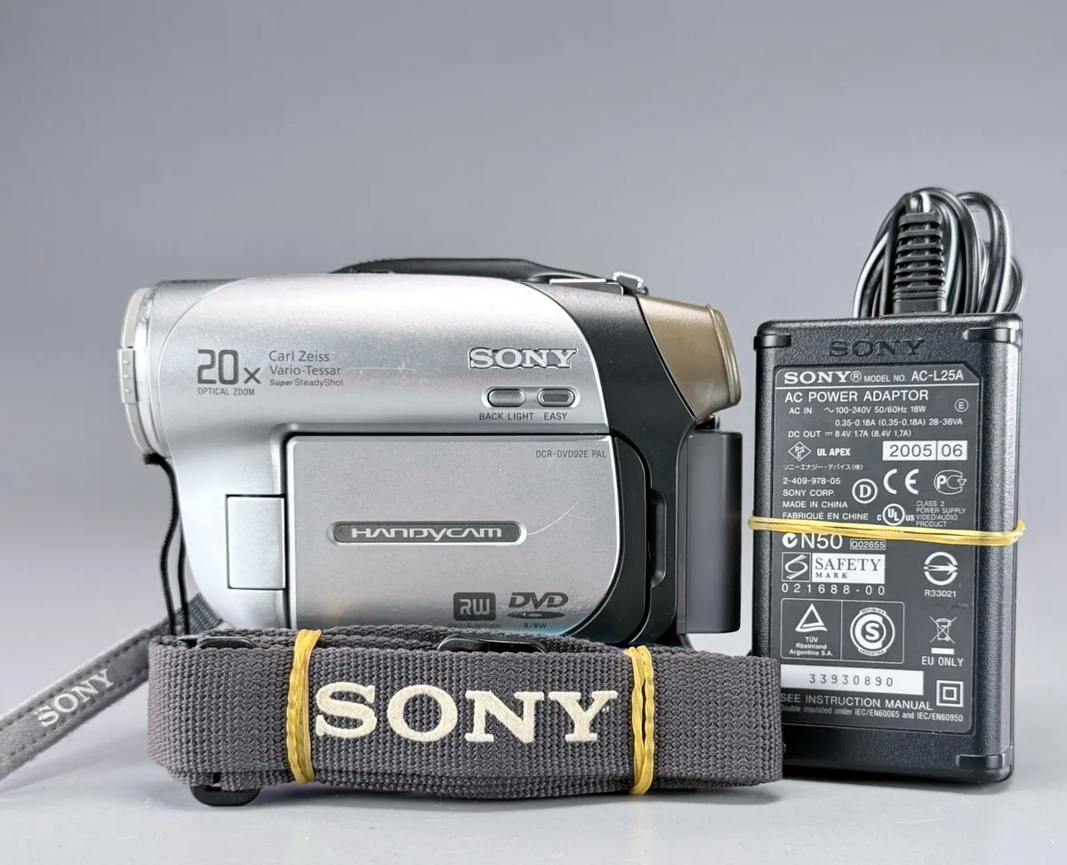 Sony DCR-DVD92E Handycam DVD Camcorder - Image 1