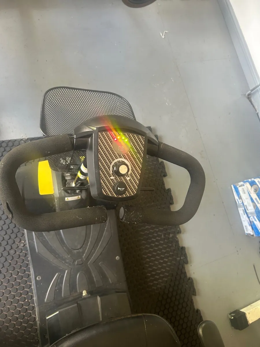 Mobility scooter - Image 2
