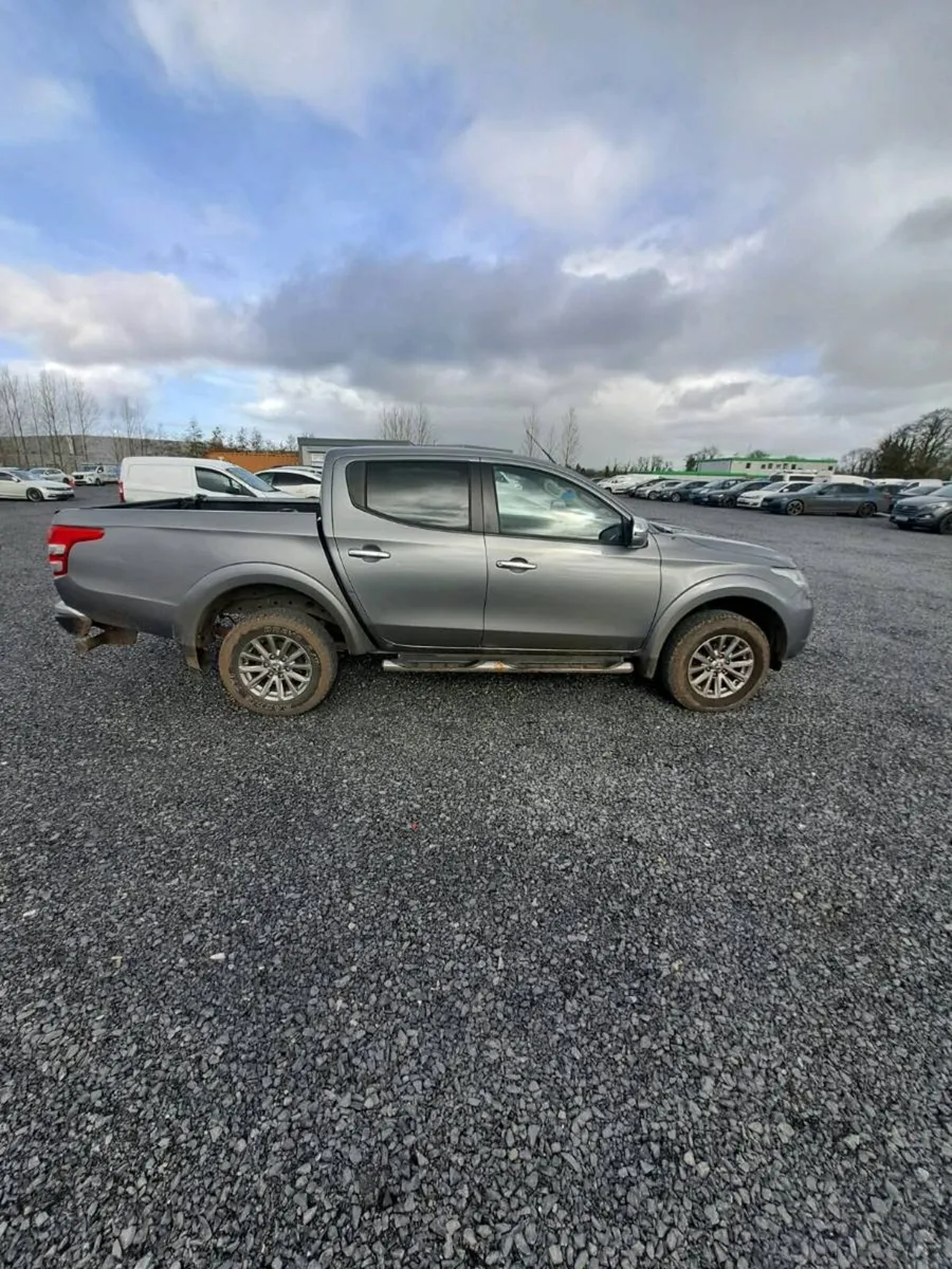 Mitsubishi l200 - Image 4