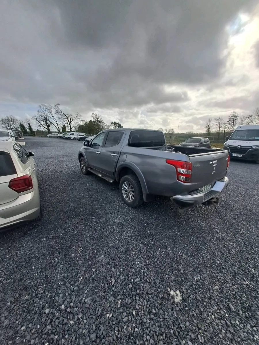 Mitsubishi l200 - Image 2