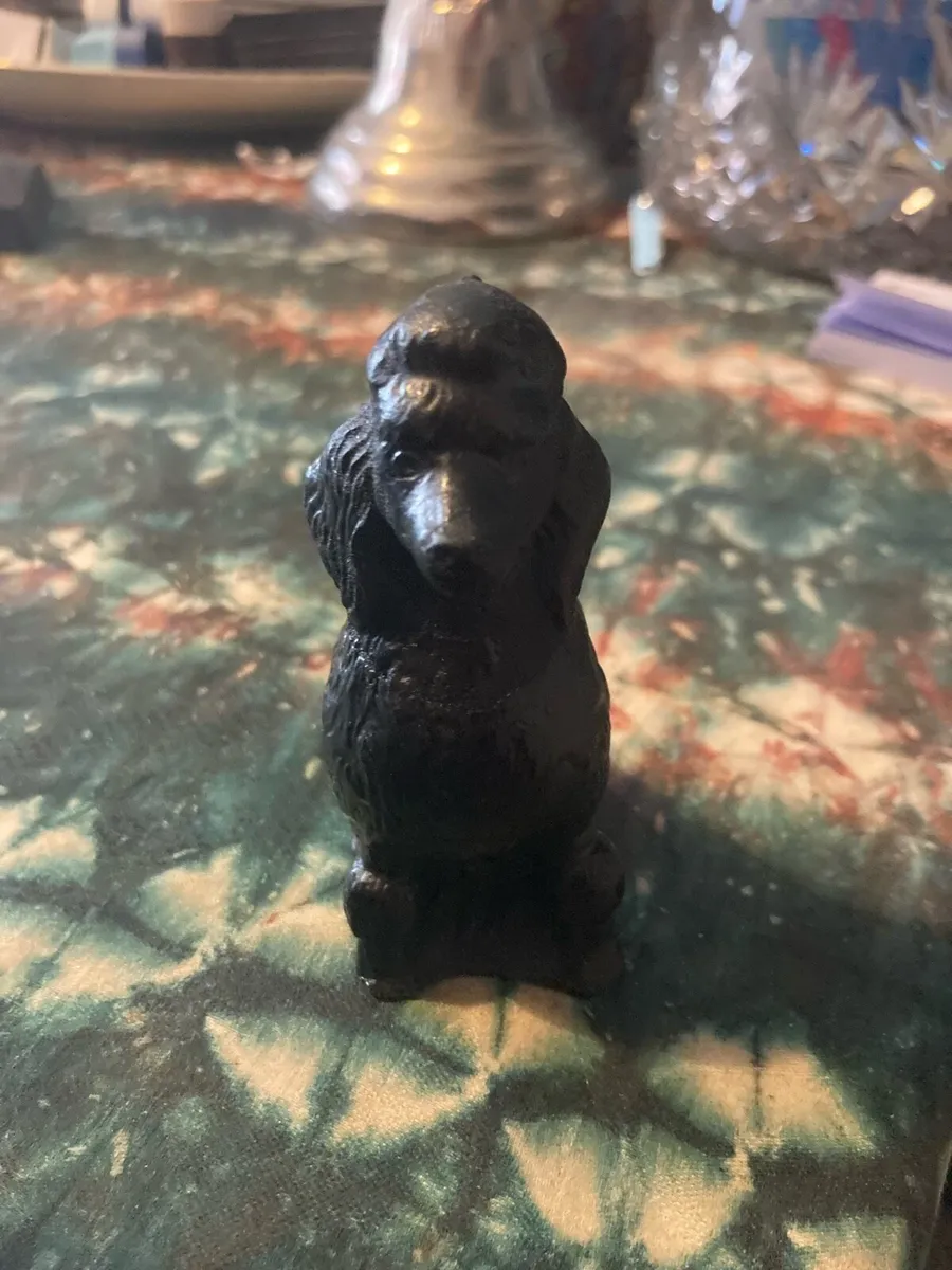 Coal dog figure free postage - Image 1