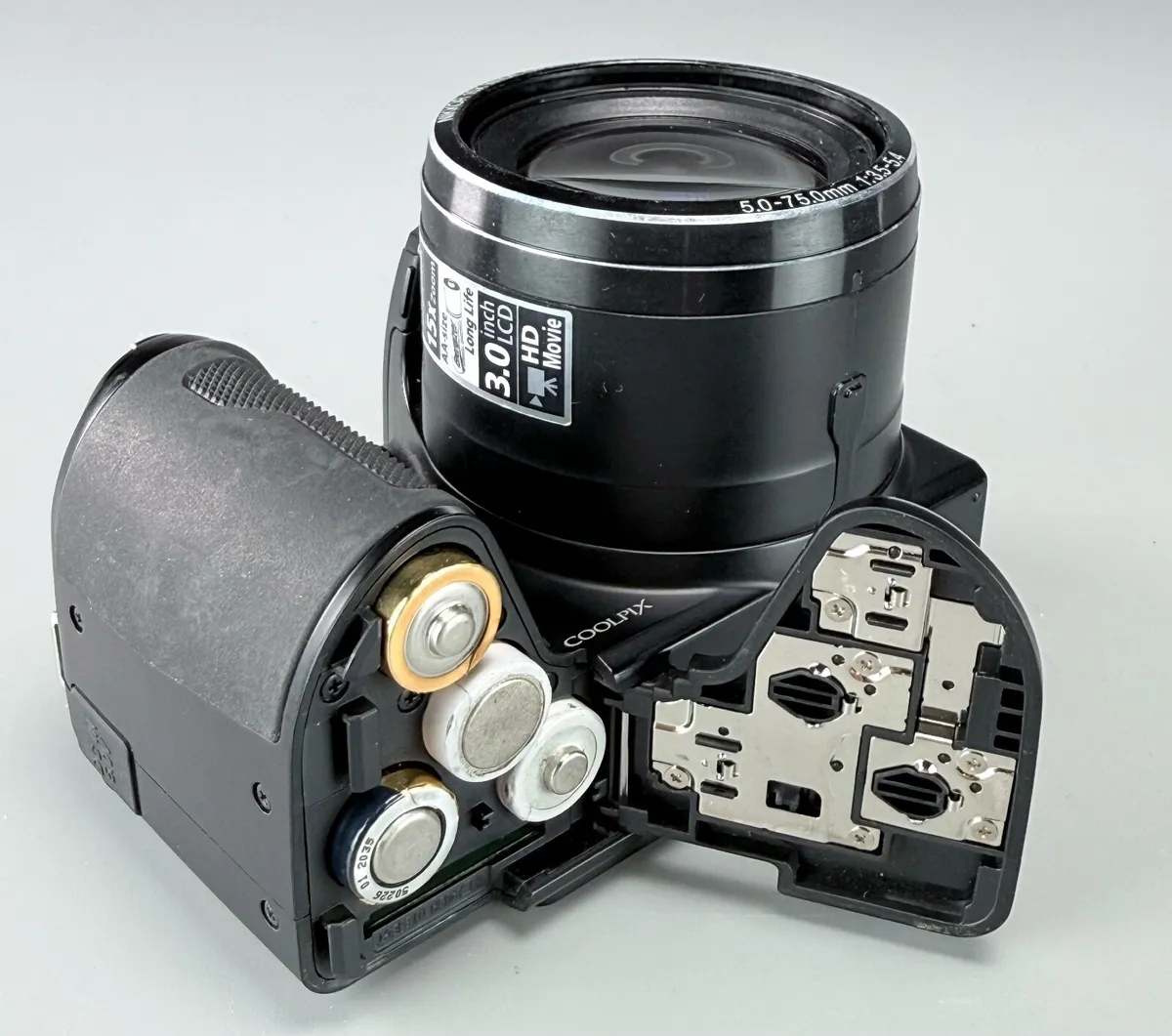 Nikon Coolpix L110  bridge-style digital camera - Image 4