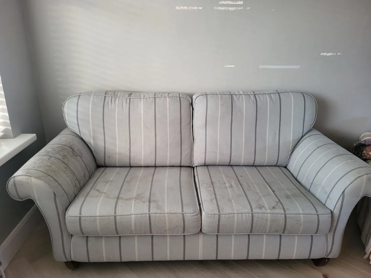 FREE couches D16 must be collected before Tuesday! - Image 4