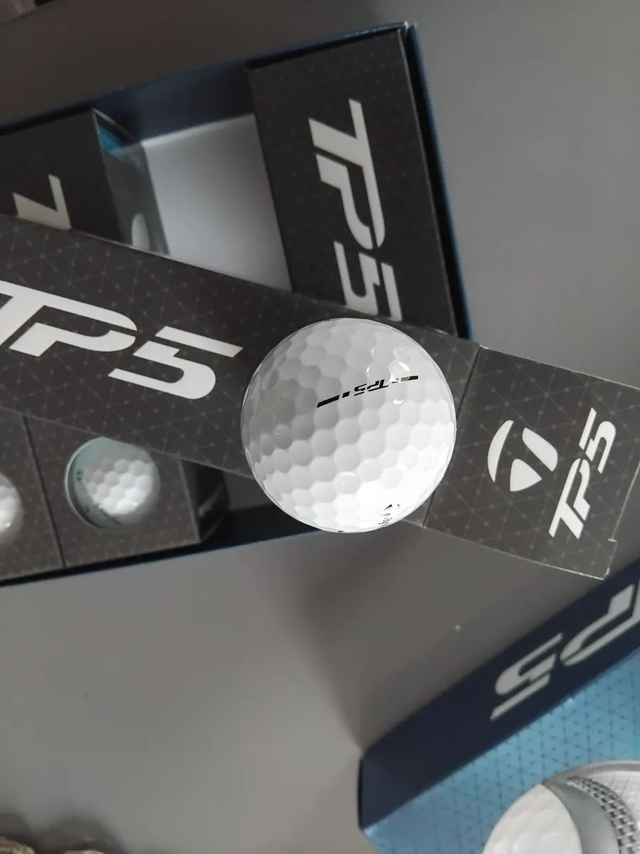 Taylormade tp5 balls brand new - Image 4