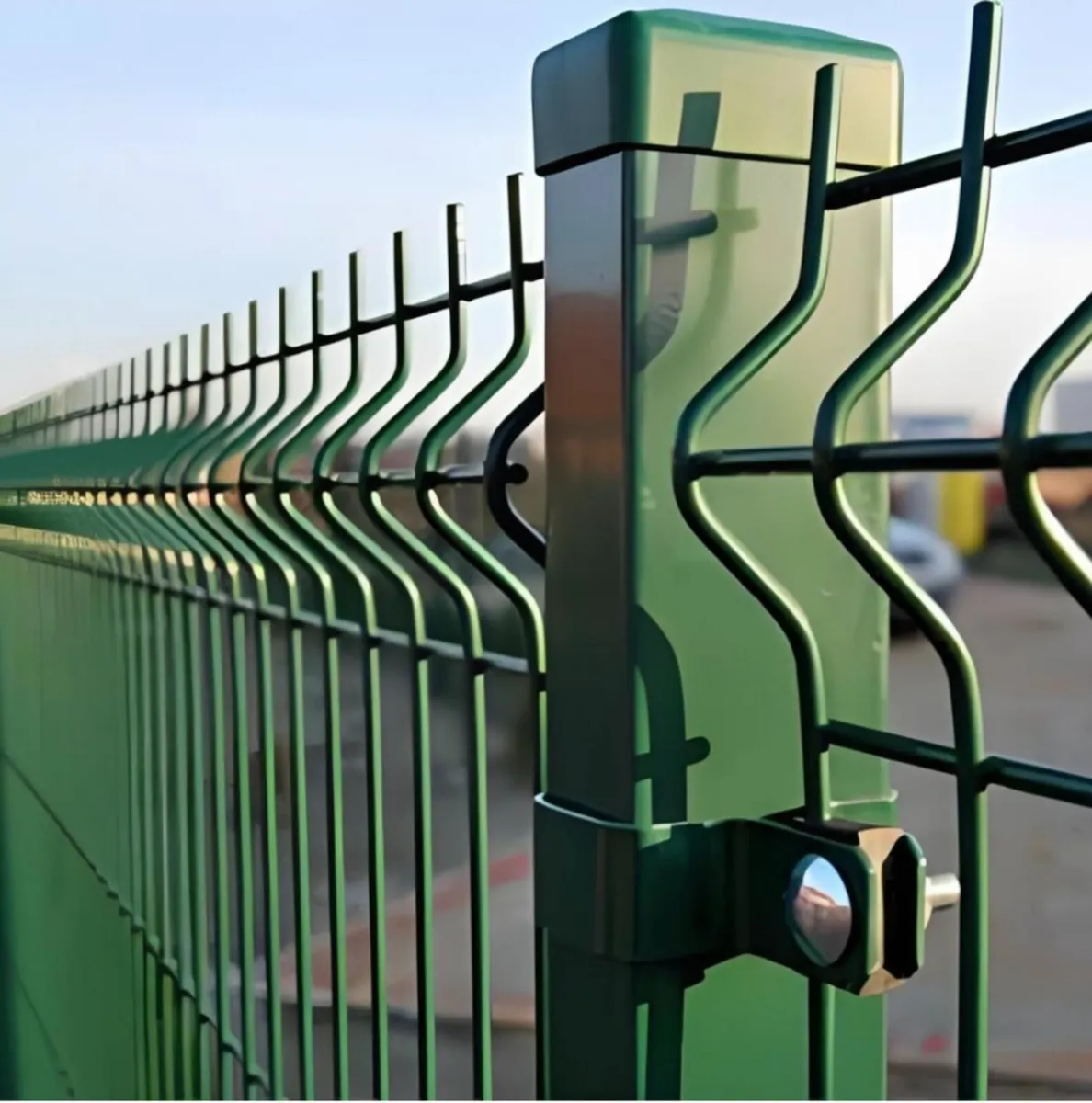 Industrial Duty V Mesh Fencing - Image 2