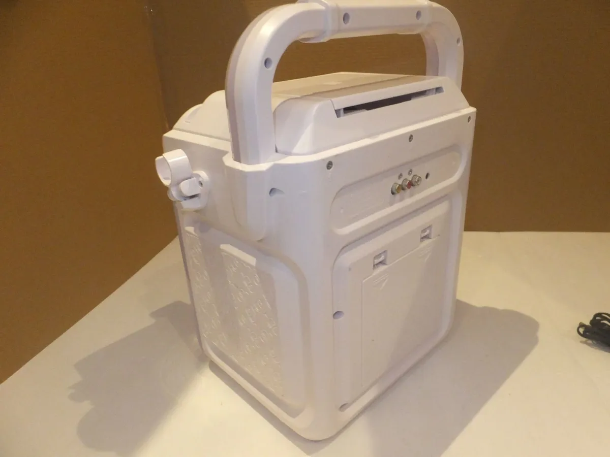 Bluetooth, USB, CD player - Image 3