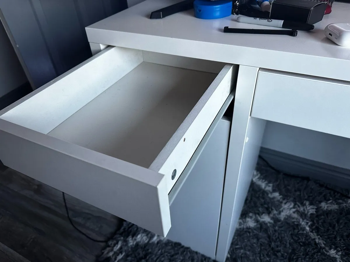 Brand new ikea desk - Image 3