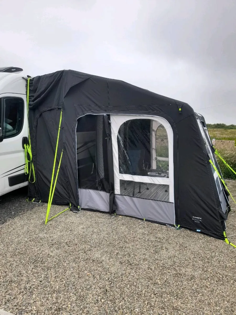 Dometic Rally 260 Air Awning - Image 1