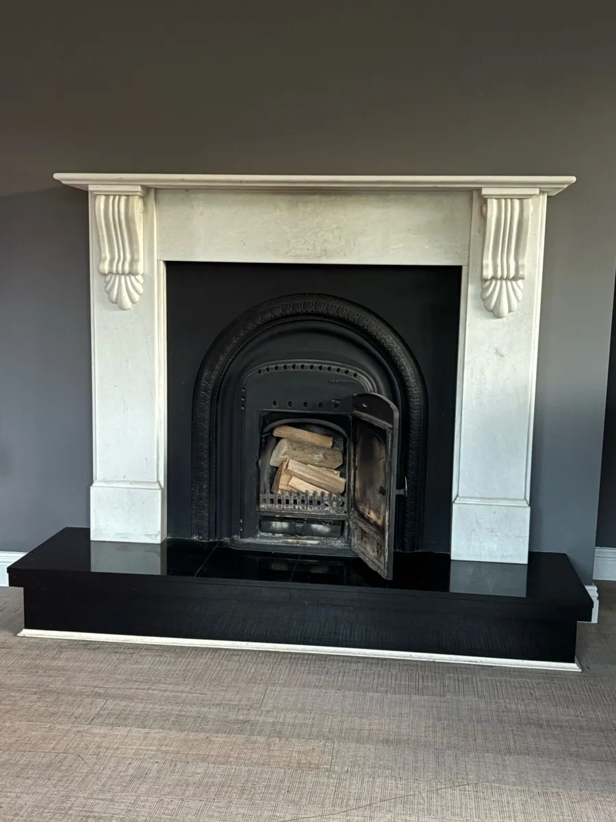 Fireplace- marble surround, plint, solid fuel stov - Image 2