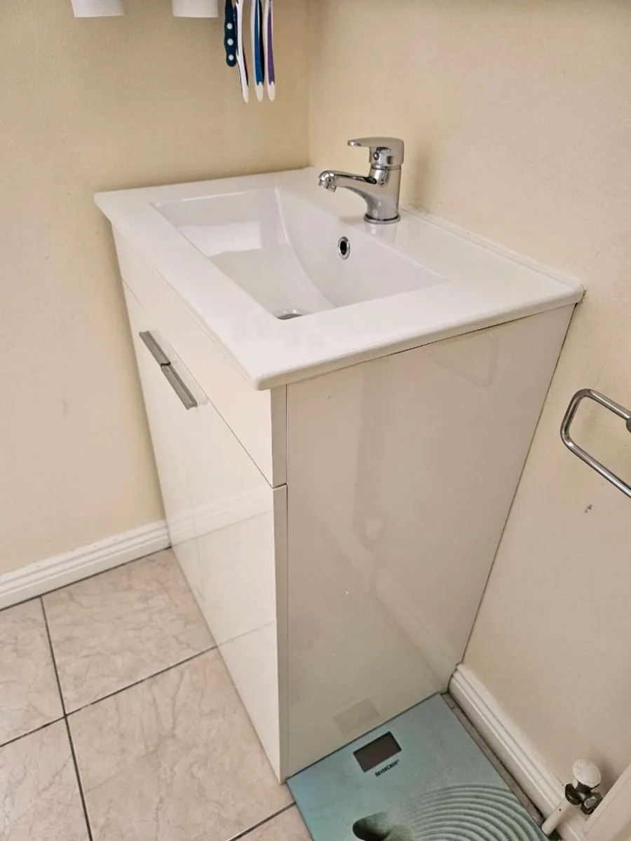 Bathroom sink and cabinet - Image 4