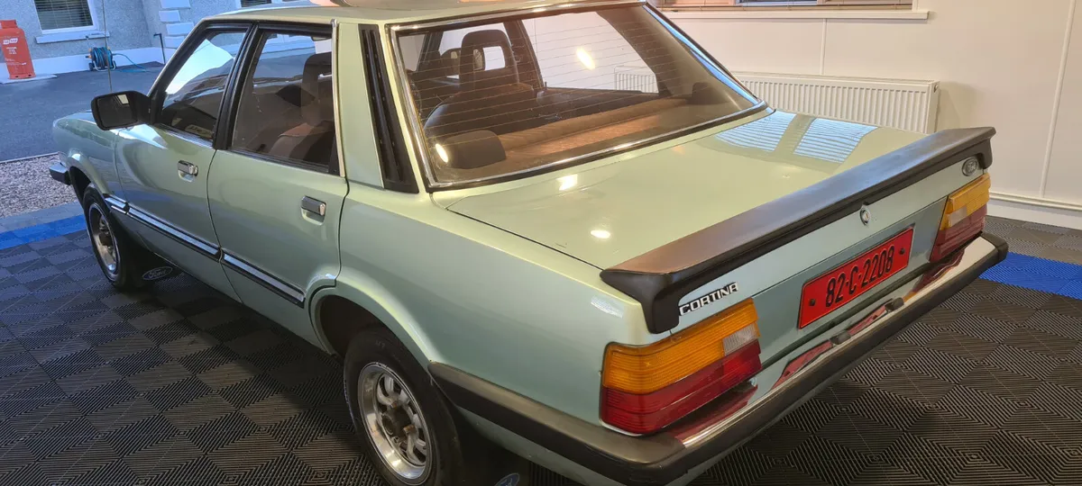 Ford Cortina 1982 - Image 2