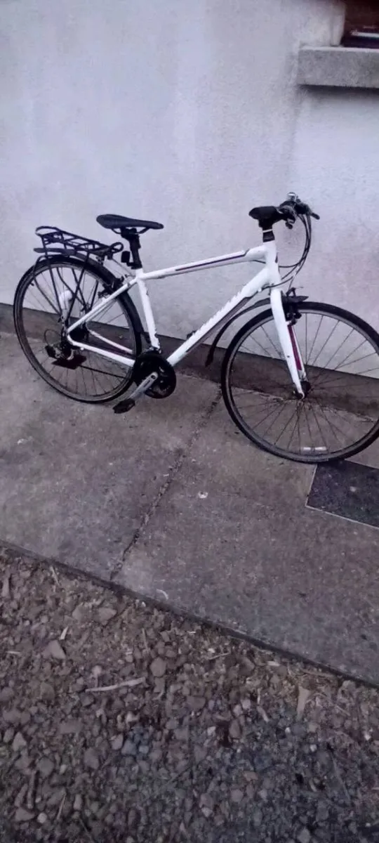 Specialized hybrid bike - Image 1