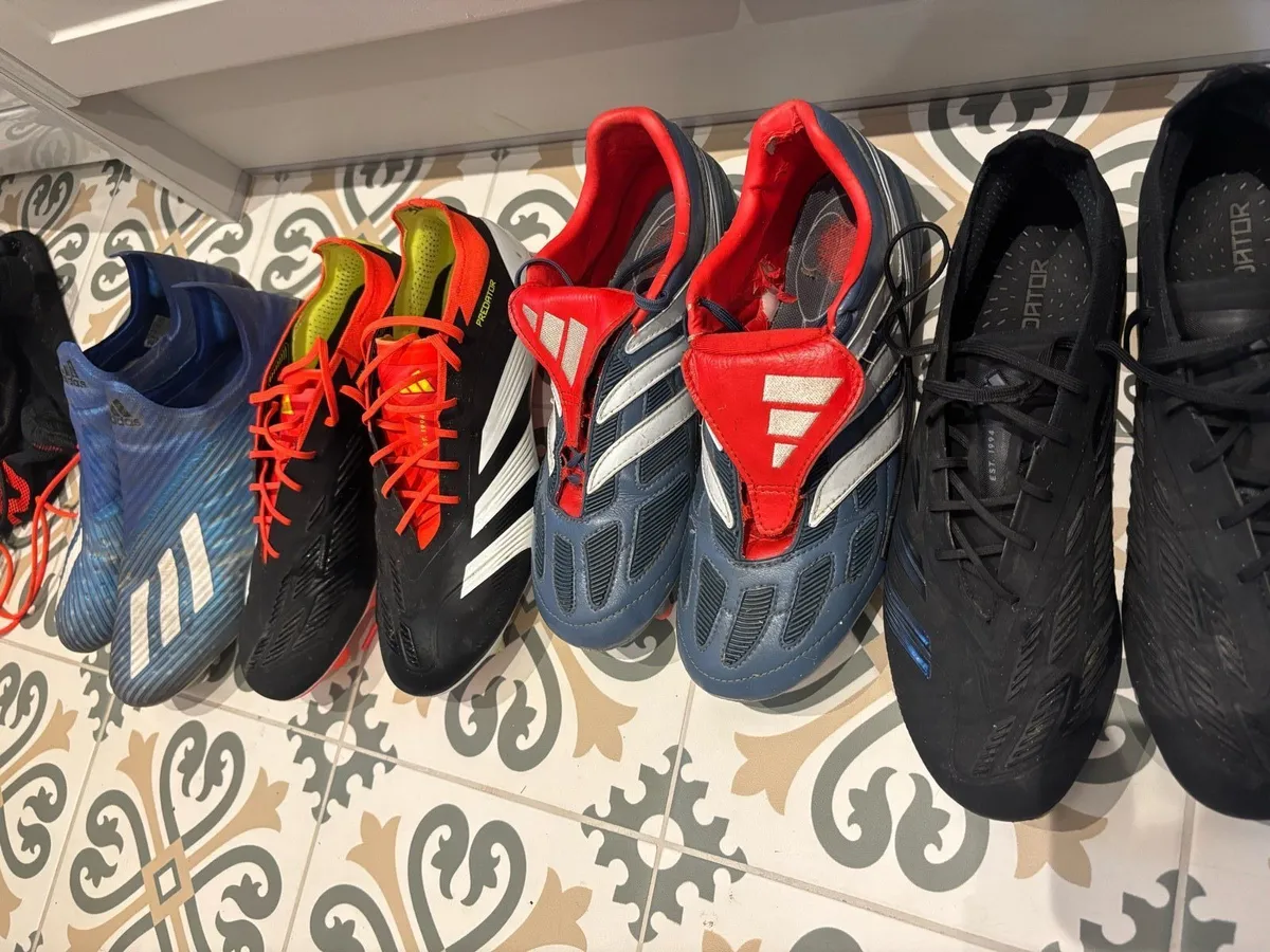 Football boots - Image 1