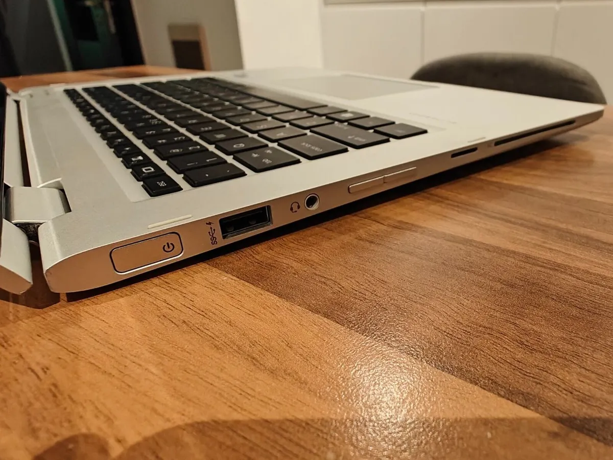 HP Elitebook x360 1030 G2 | i7 | Touchscreen - Image 4