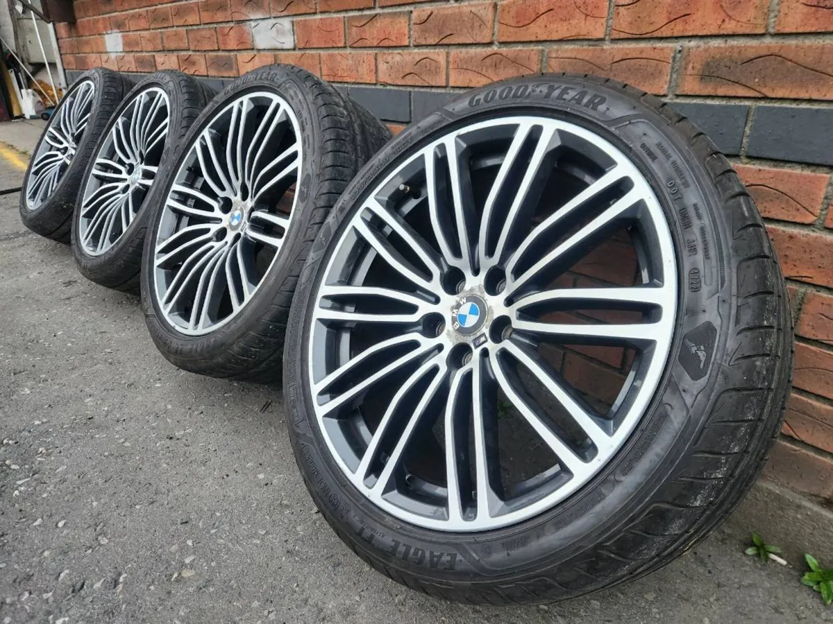 19 Bmw Msport Alloys white good run flat tires - Image 3