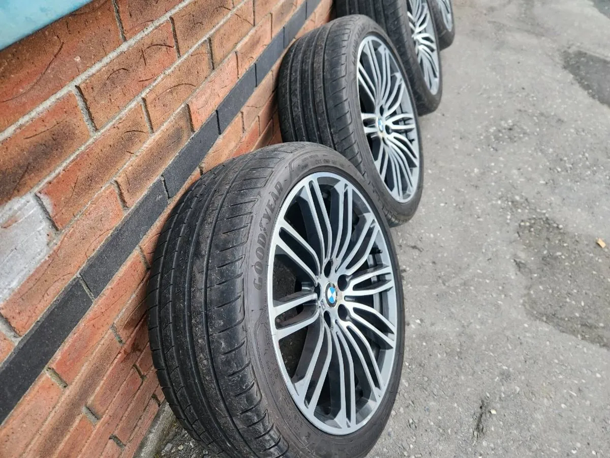 19 Bmw Msport Alloys white good run flat tires - Image 4