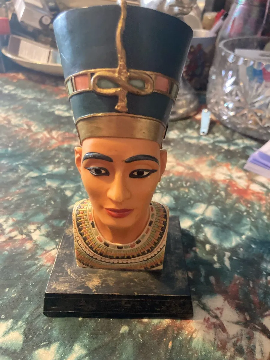 Ancient Egyptian figure free postage - Image 1