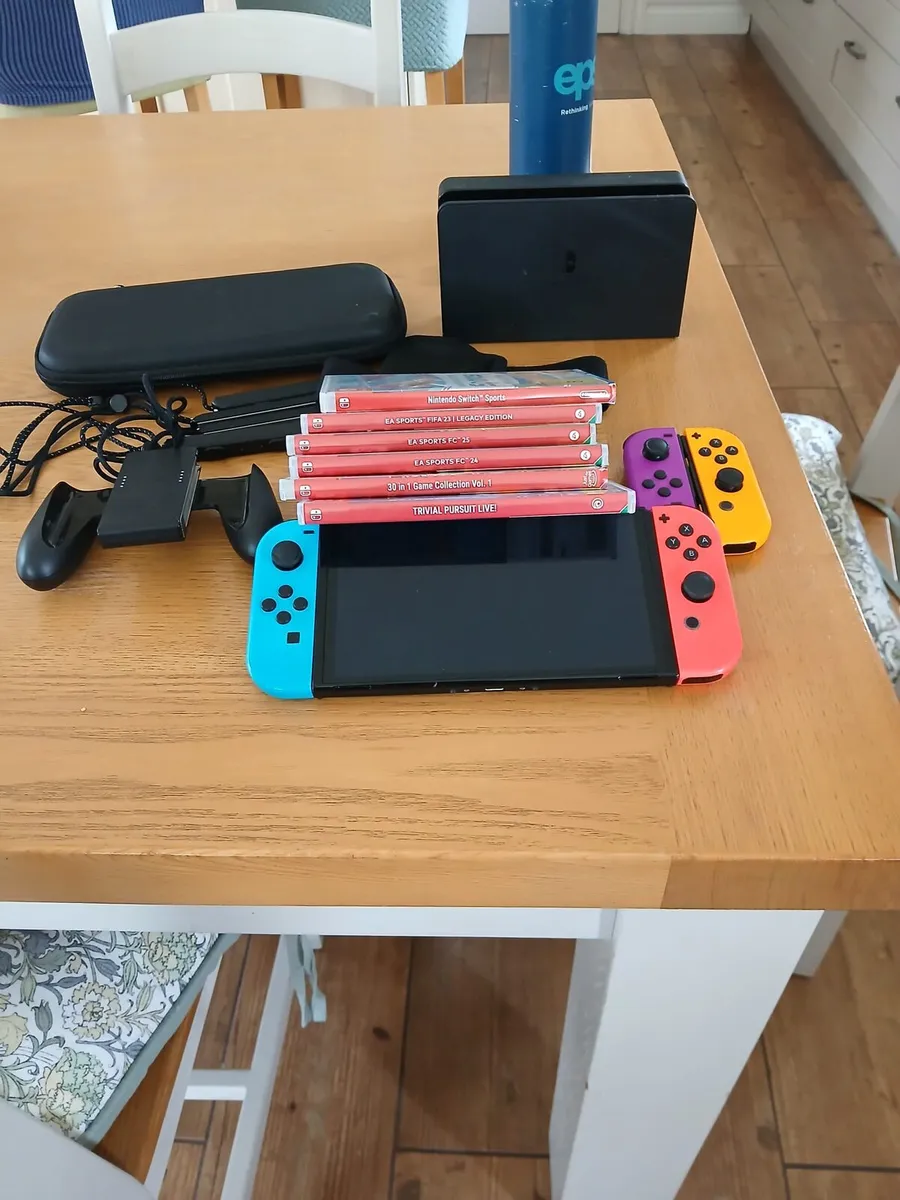 Nintendo switch - Image 1