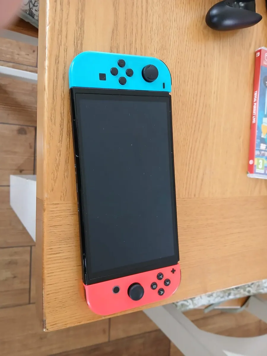 Nintendo switch - Image 2