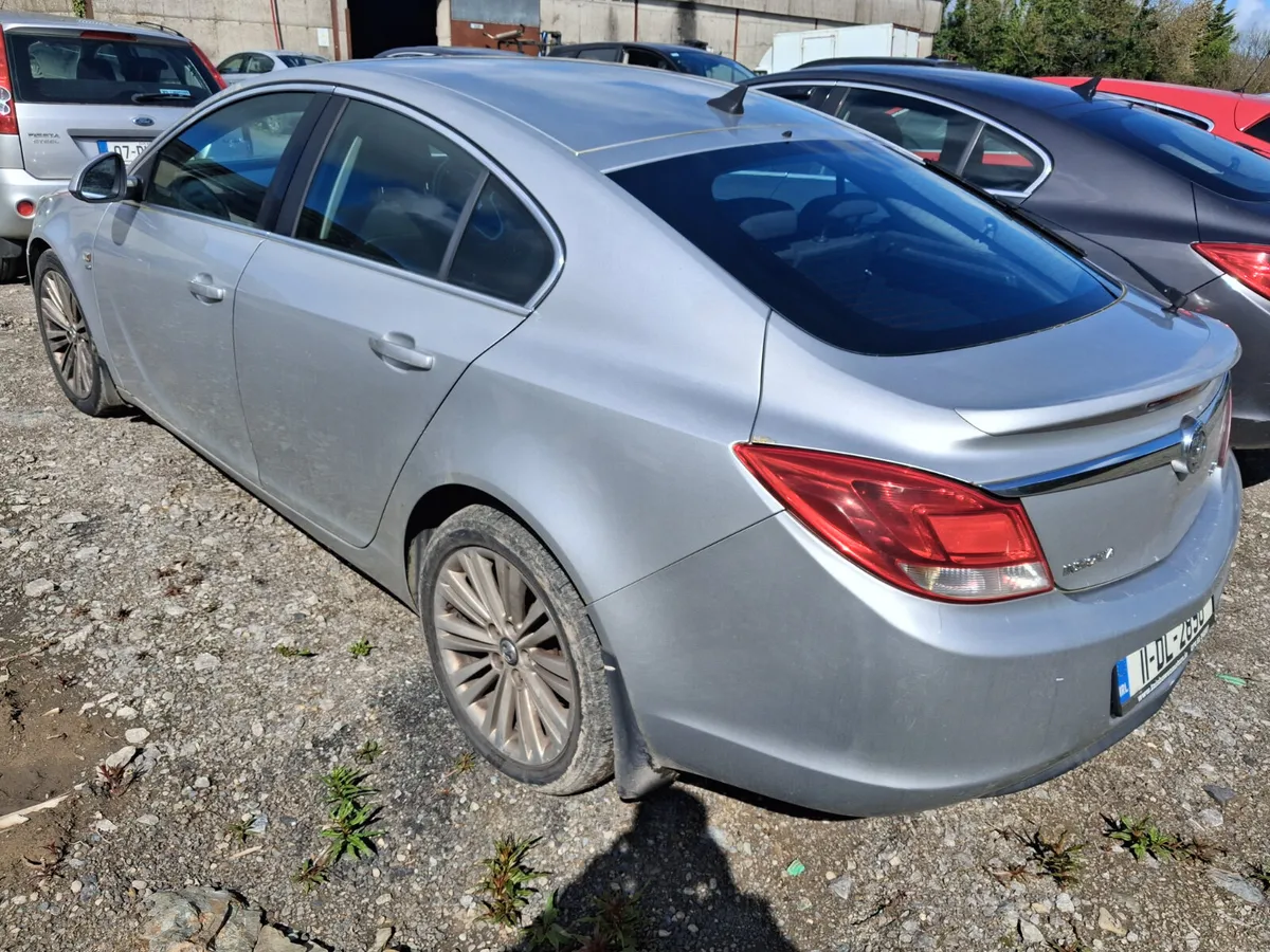 2 Opel Insignia for parts - Image 4