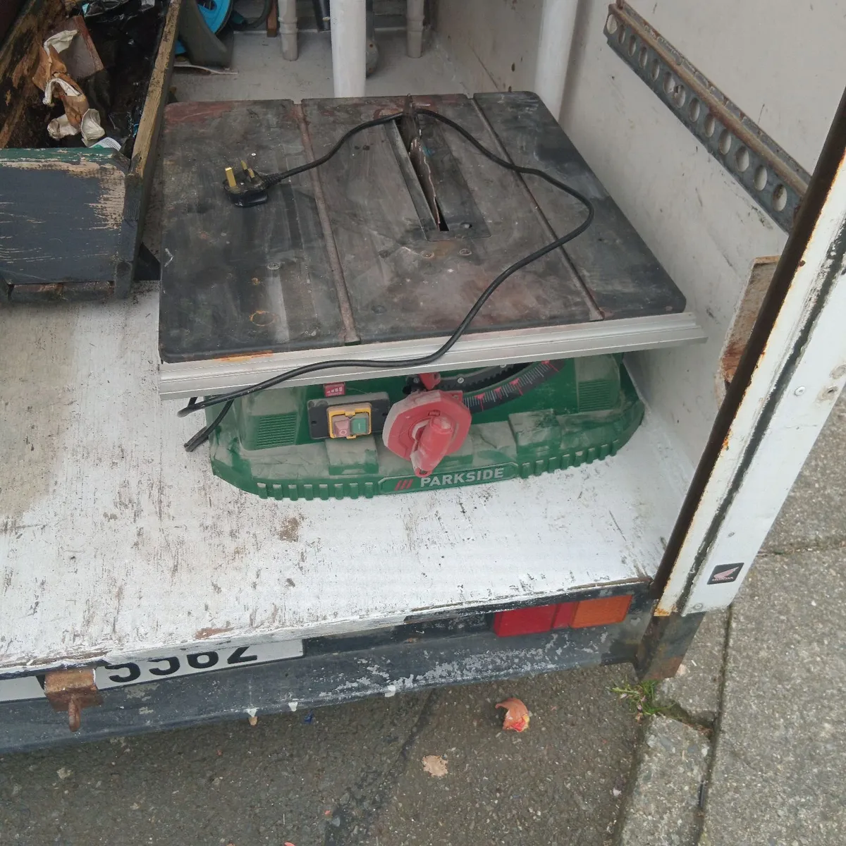 Bench saw - Image 1