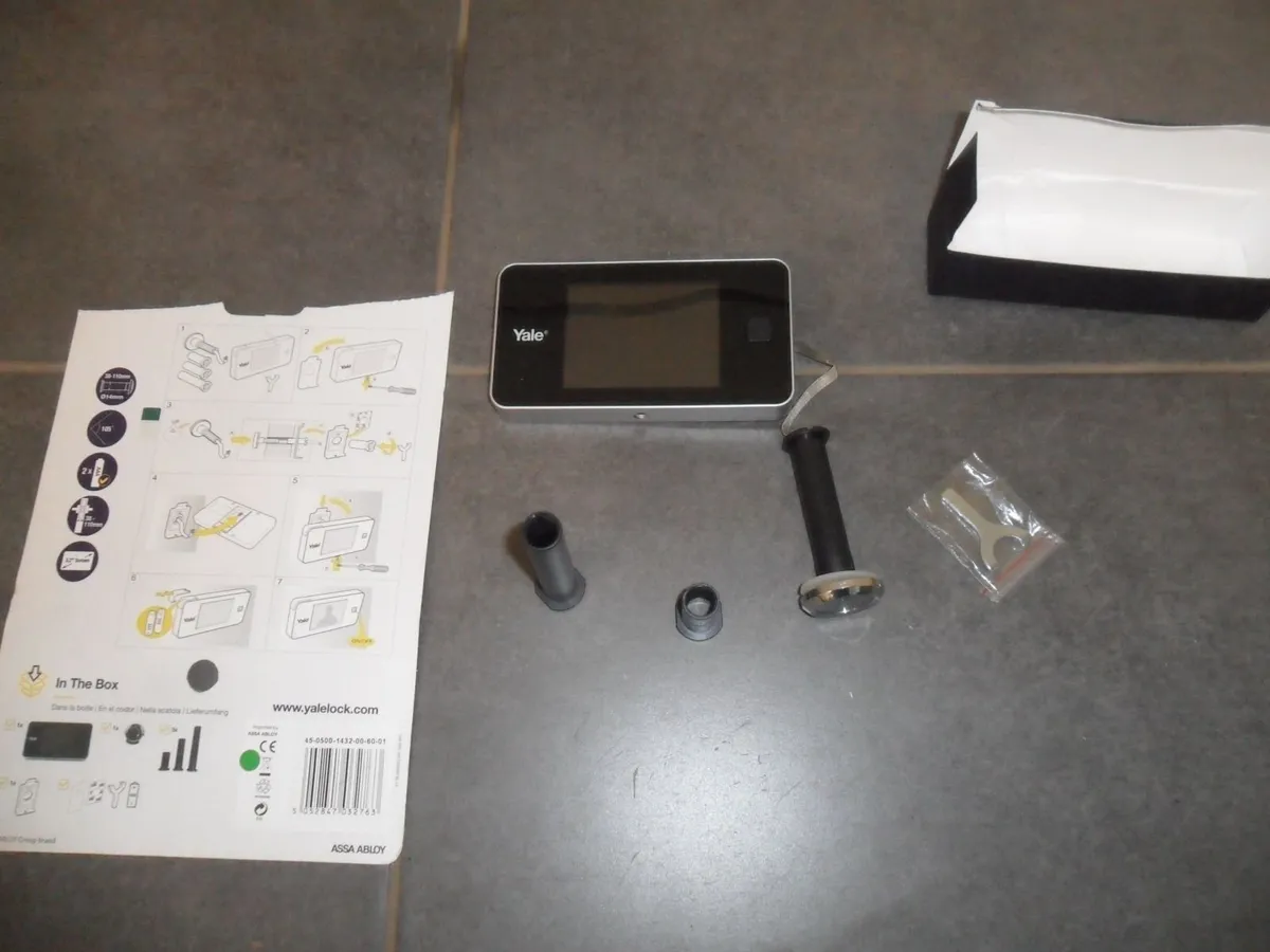 Yale Digital Door Viewer - Image 1