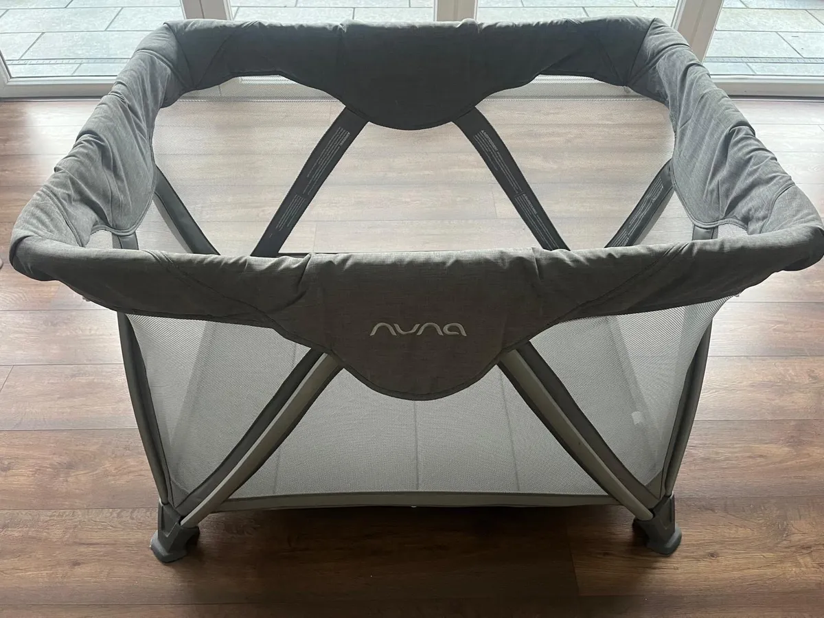 Travel Cot - Image 4