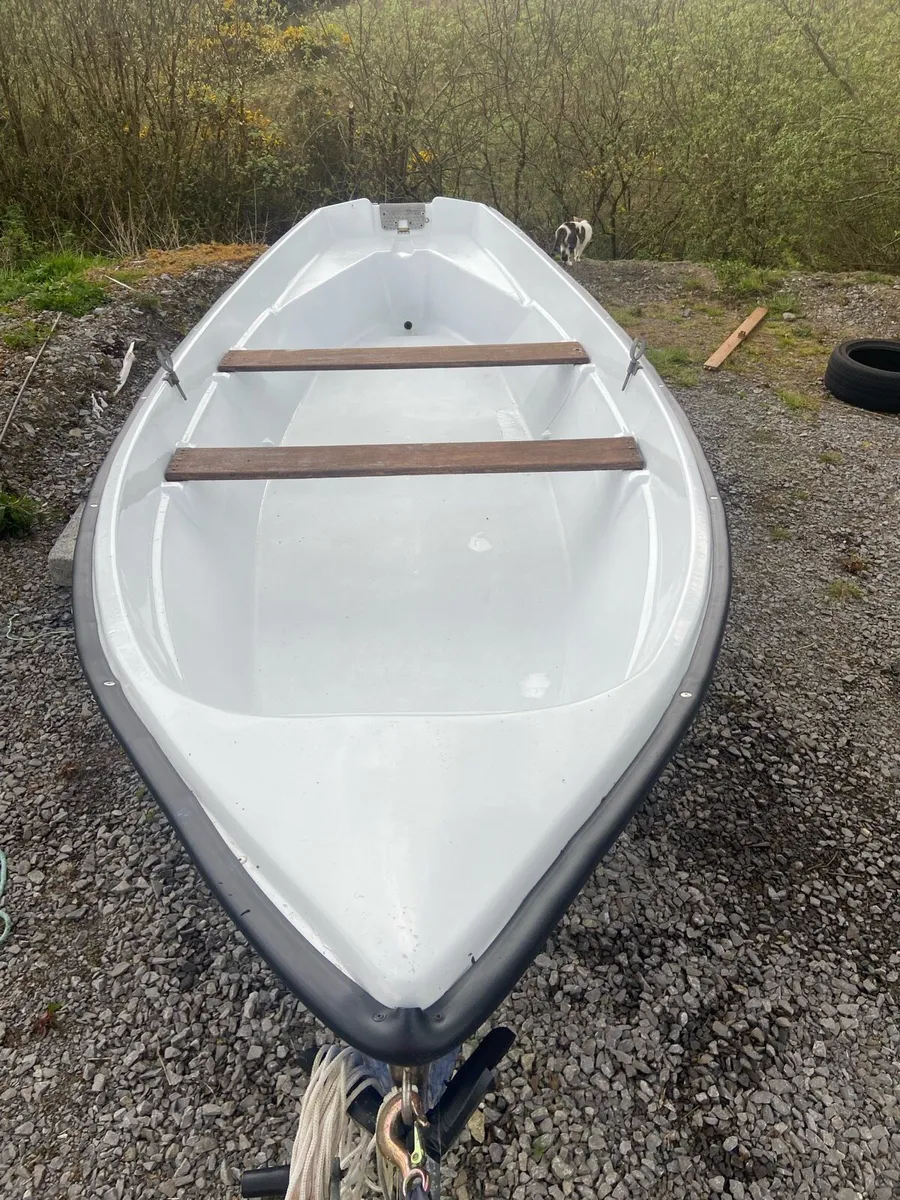 19ft boat with a trailer - Image 4