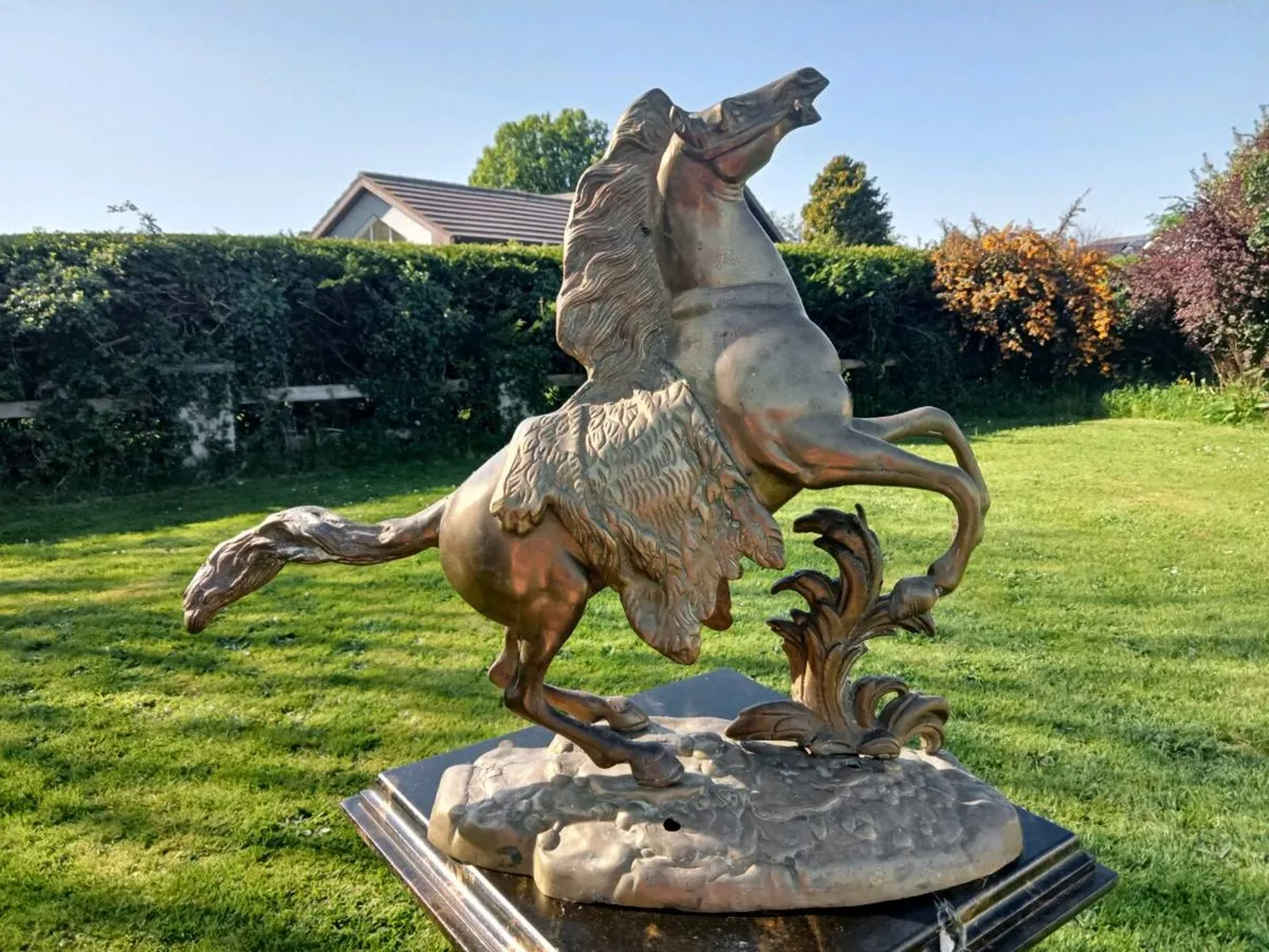 Vintage solid brass horse Postage available - Image 2