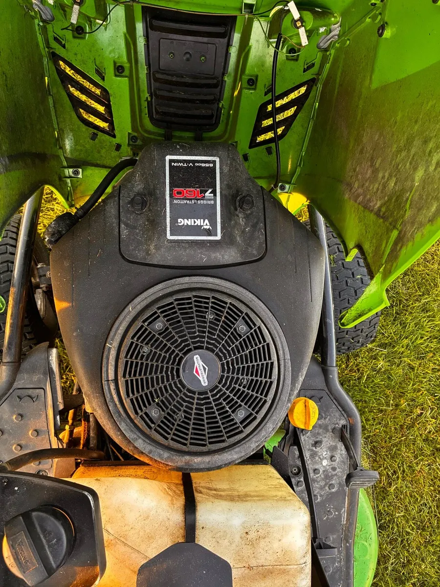 Viking (STIHL) MT 5112S Ride on Mower - Image 4