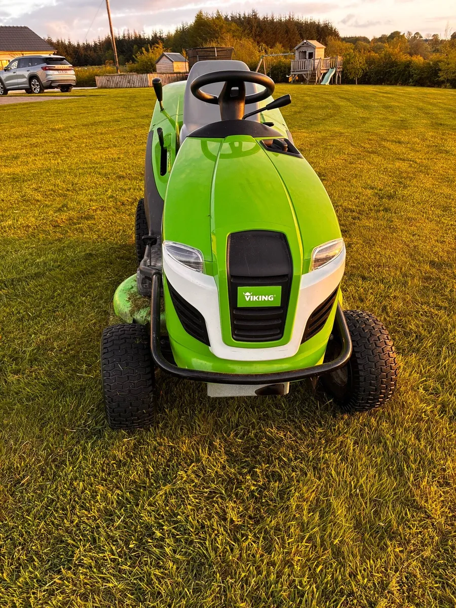 Viking (STIHL) MT 5112S Ride on Mower - Image 2