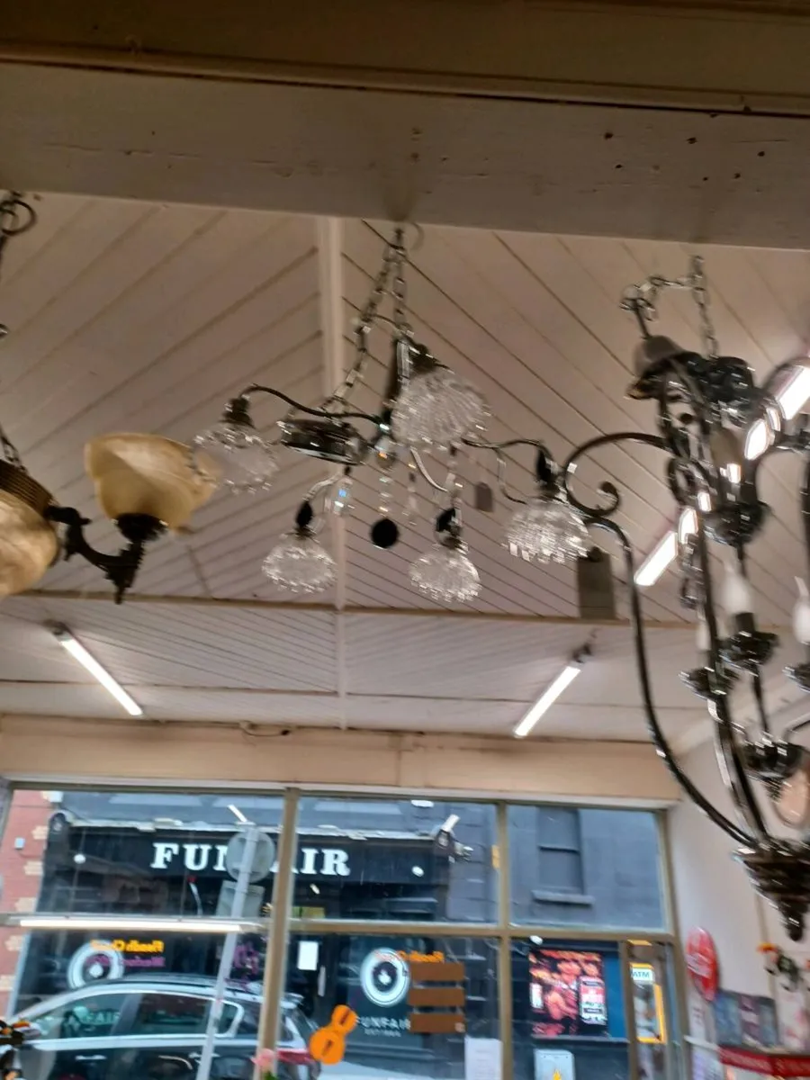 Lot of  good quality lighting - Image 3
