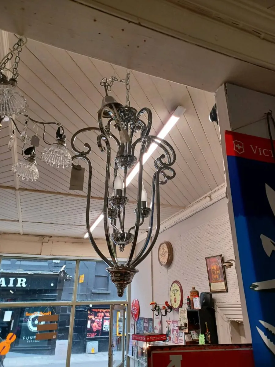 Lot of  good quality lighting - Image 4